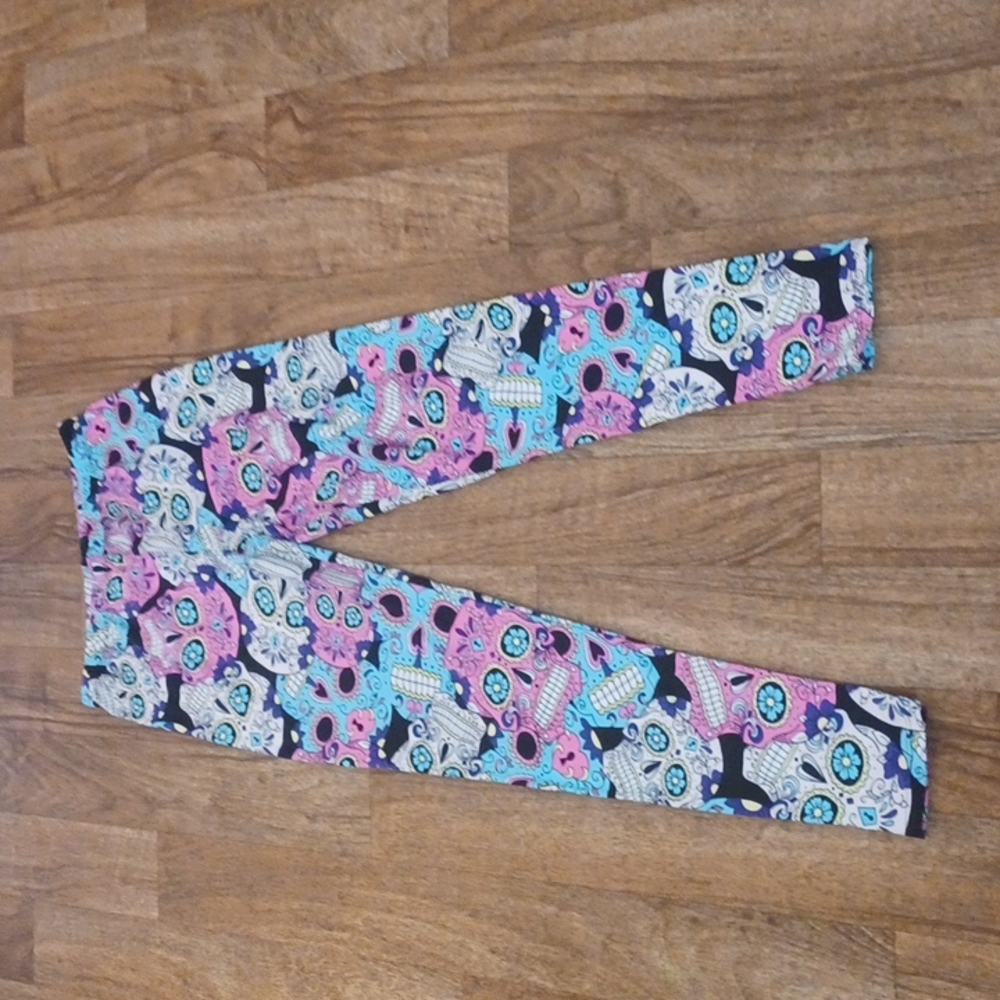 EEVEE leggings size one size